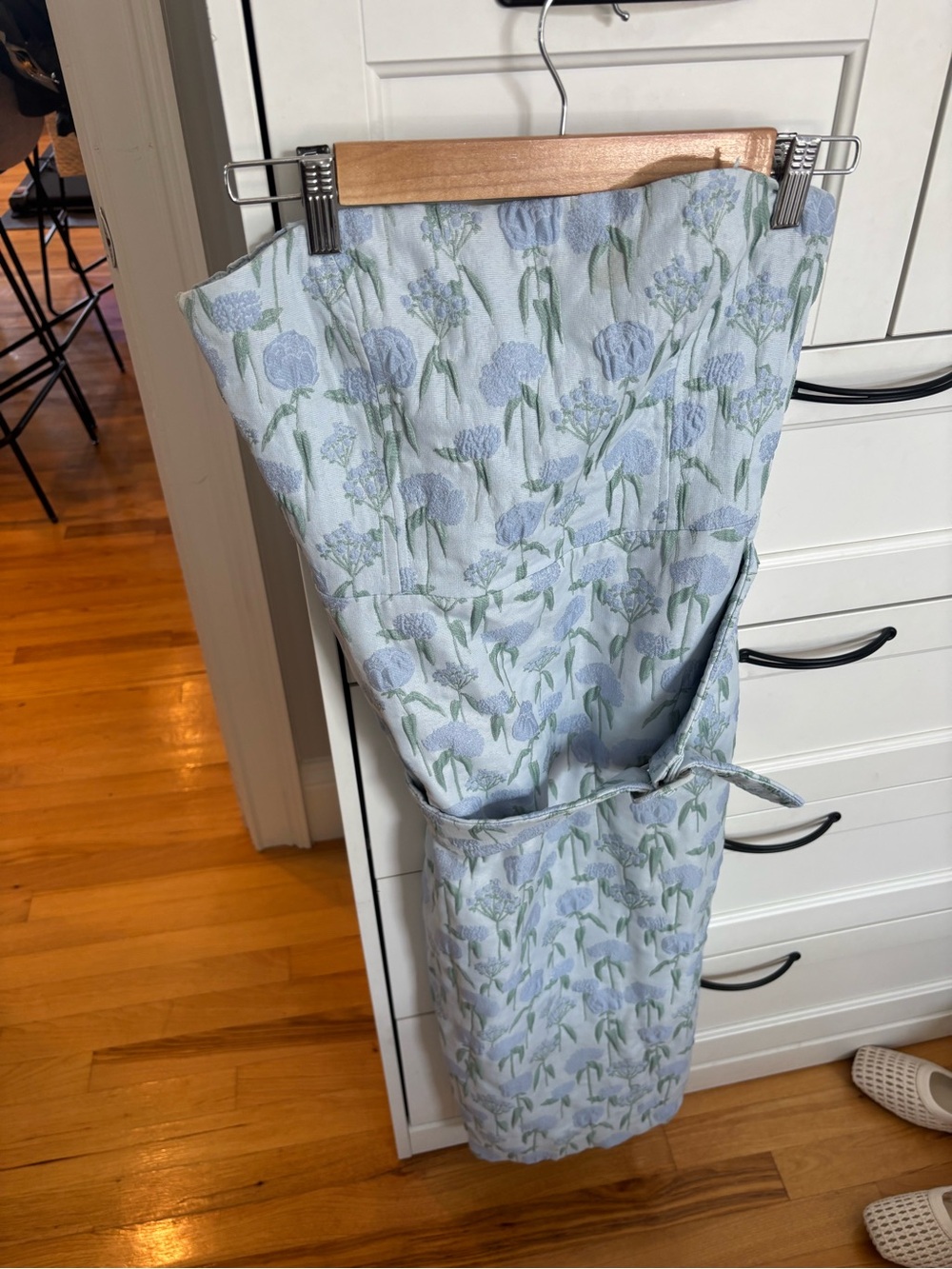 Amanda Uprichard Fae Midi Dress in Flores Brocade with belted - Picture 3 of 3